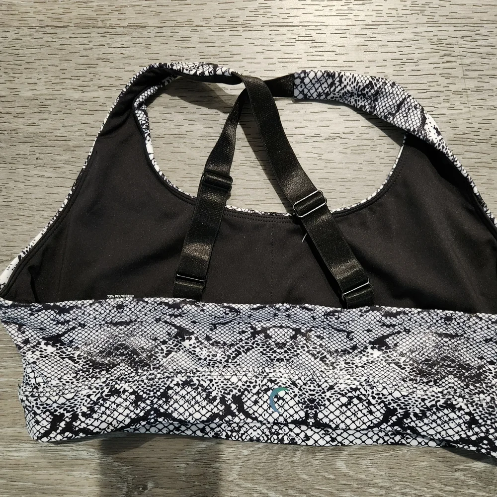 ZYIA Active Snake Print Sports Bra Black White Size Large